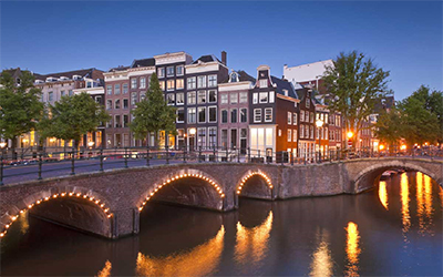 Amsterdam & Festival of Light Cruise